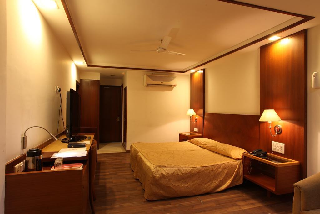Hotel Jammu Ashok Rum bild