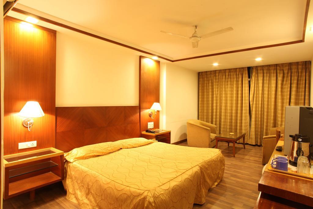 Hotel Jammu Ashok Rum bild