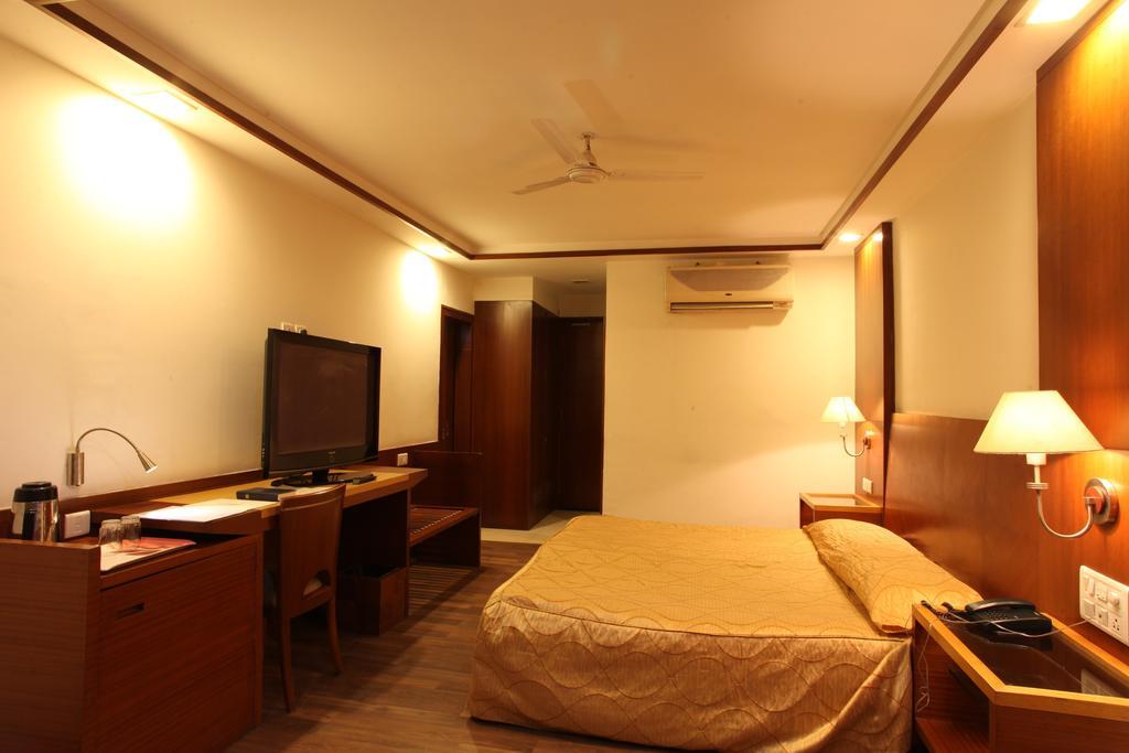 Hotel Jammu Ashok Rum bild