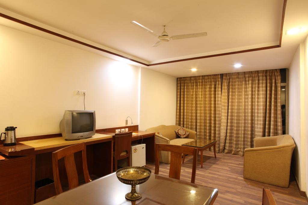 Hotel Jammu Ashok Rum bild